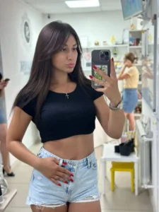 Очаровательная девушка эскорт Самира