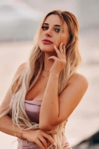 Эскорт-девушка высшего класса Галя